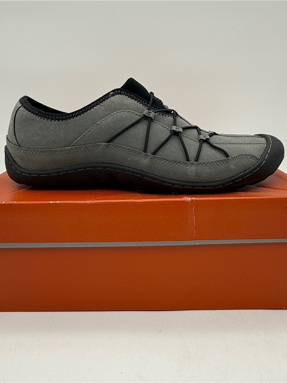 Clarks Springers Womens 7M Gray Leather Slip On Walking Shoes NIB Comfort